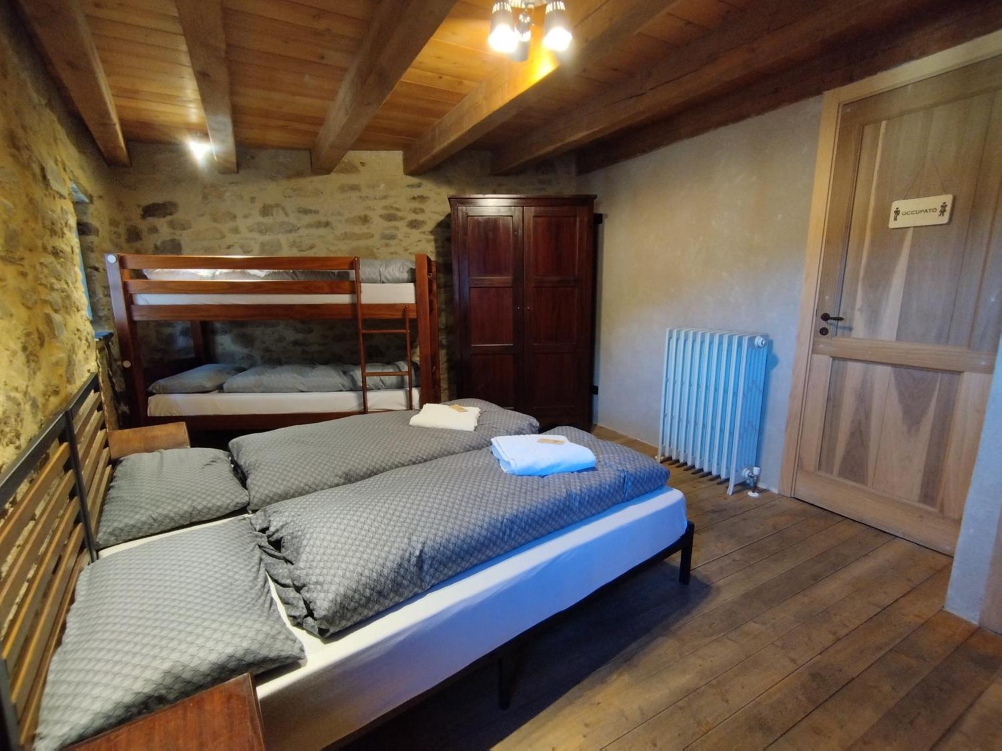 Rifugio Ca' Da Cardella Hotel Mendatica Phòng bức ảnh
