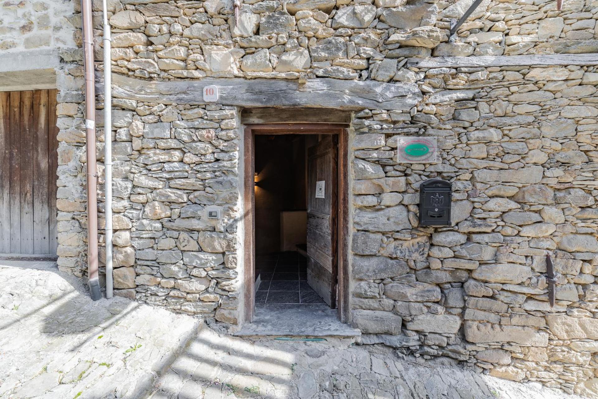 Rifugio Ca' Da Cardella Hotel Mendatica Ngoại thất bức ảnh