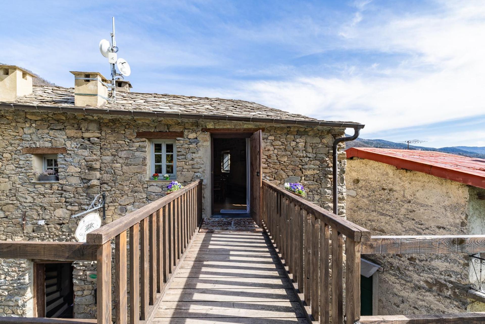 Rifugio Ca' Da Cardella Hotel Mendatica Ngoại thất bức ảnh
